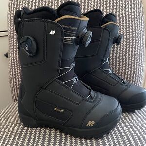 K2 Compass Clicker Snowboard boots. Men’s 5, women’s 7.